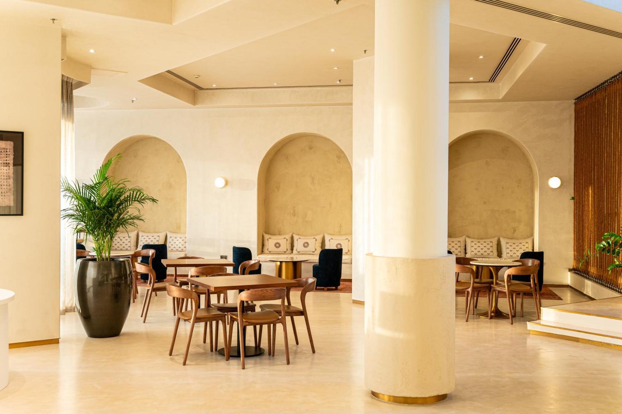 Majestic Cove Hotel - Formerly Le Meridien Fairway 두바이 외부 사진