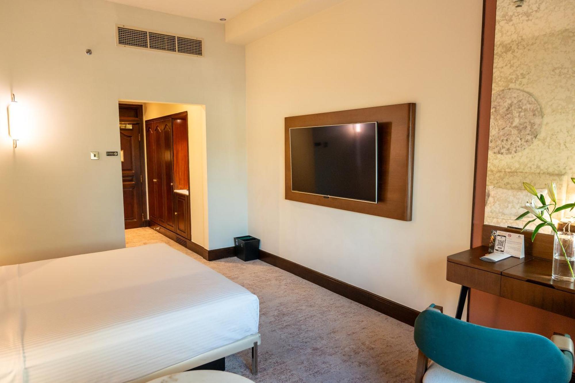 Majestic Cove Hotel - Formerly Le Meridien Fairway 두바이 외부 사진